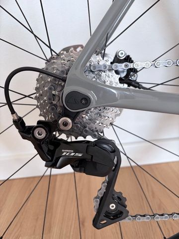 Brugt Canyon Ultimate CF SL 7 Disc 2022 2022 Road & Gravel — billede 9 af 17
