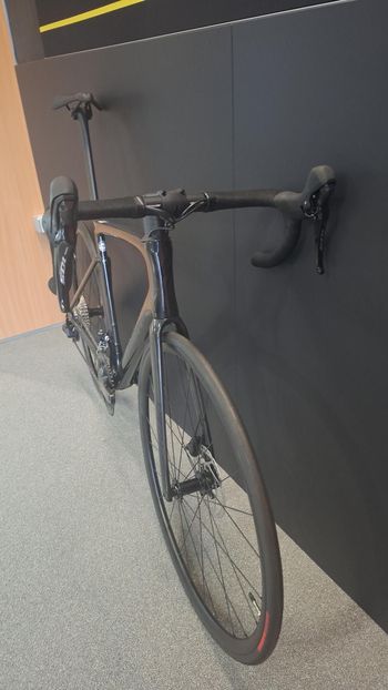 Used Specialized Tarmac SL7 Sport - Shimano 105 2024 2024 Road & Gravel, Black — image 3 of 5
