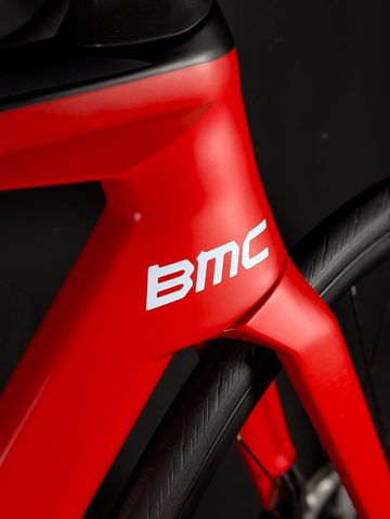 Used BMC Timemachine ROAD 01 FOUR 2020 2020 Road & Gravel, Red — image 8 of 19