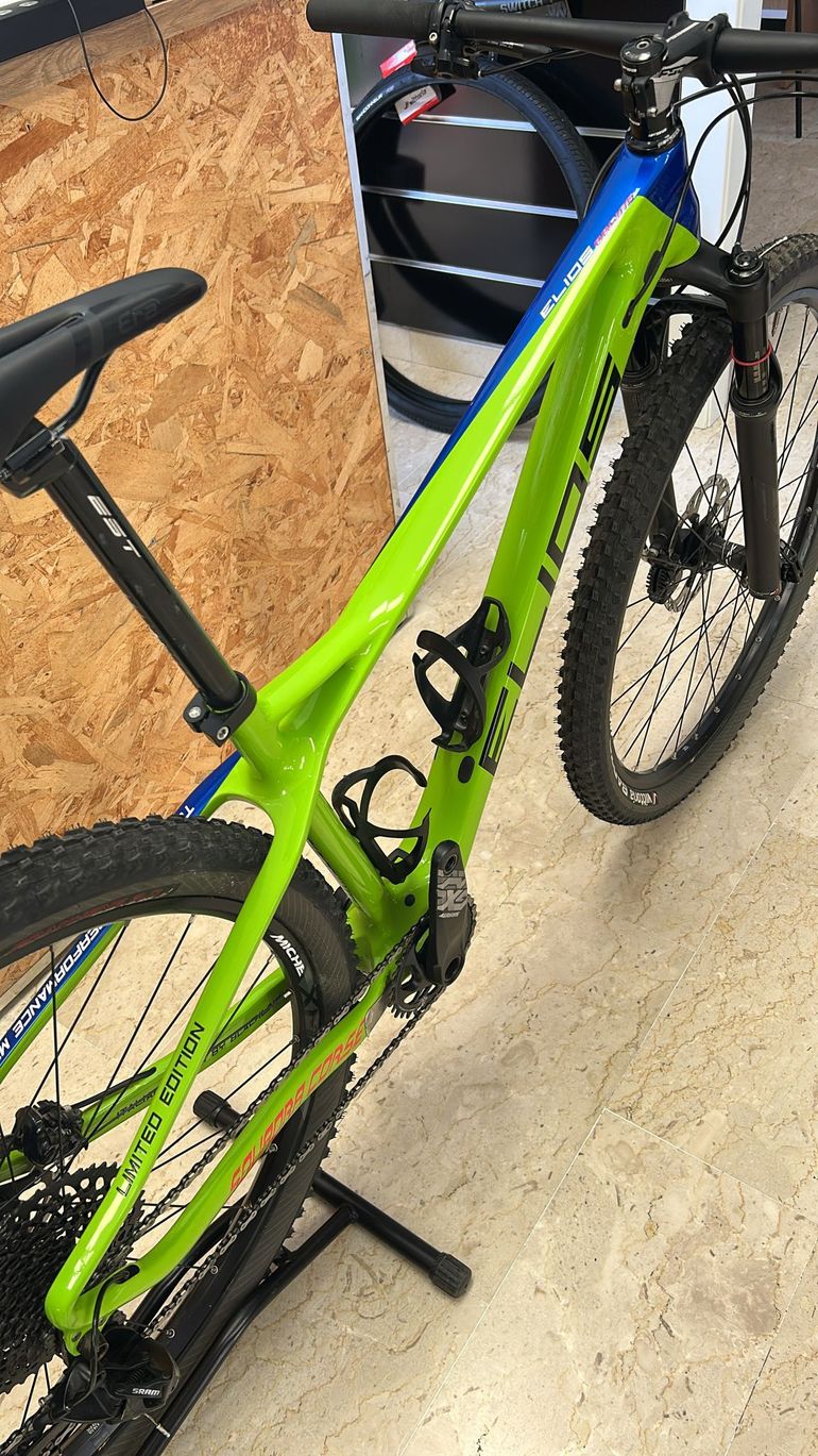 Reggisella In Fibra Di Carbonio DODICI 27,2 / 30,8 / 31,6 Mm - Lunghezza 350/400/450 Mm - Finitura Lucida 3K Per Bici Da Strada E MTB