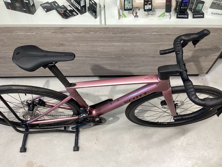 Used Scott Addict RC 40 2024 2024 Road & Gravel, Purple — image 3 of 3