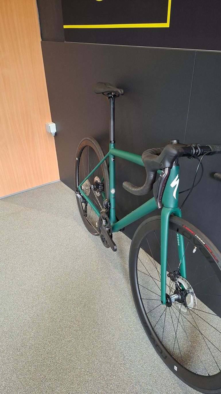 Used Specialized Aethos Expert 2022 2022 Road & Gravel, Green — image 3 of 5