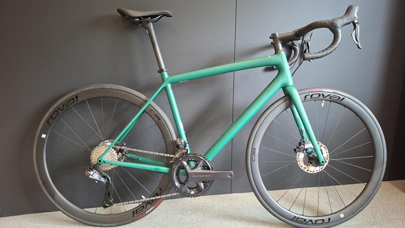 Używany Specialized Aethos Expert 2022 2022 Road & Gravel