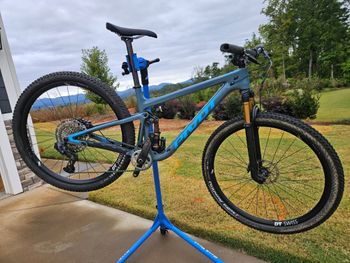 Used Pivot Mach 4 SL World Cup XX1 AXS w/ Fox Live Valve 2021 2021 MTB