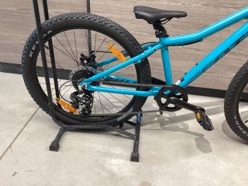 Used Scott Scale 24" 2024 Mountainbike, Blue — image 2 of 3