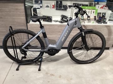 Used Scott E Ride 30 2025 Road & Gravel, Light Gray — image 1 of 3