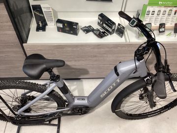 Used Scott E Ride 30 2025 Road & Gravel, Light Gray — image 3 of 3