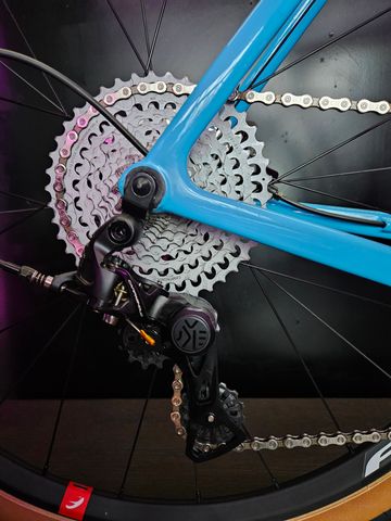 Brugt 3T Exploro Team Custom Edition EKAR 1x13 2022 Road & Gravel — billede 2 af 10