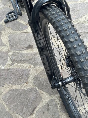 Used Santa Cruz Hightower SRAM GX Eagle 2024 Mountainbike, Red — image 4 of 5