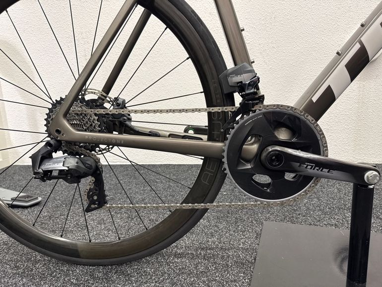 Used Trek Emonda SRAM Force eTap AXS 2023 Road & Gravel, Light Gray — image 3 of 5