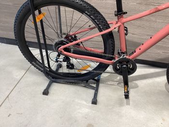 Used Liv Tempt 2025 Mountainbike, Purple — image 2 of 3