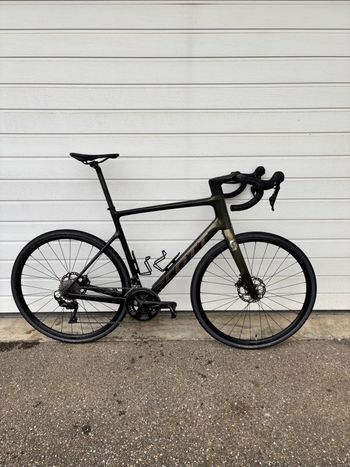 Used Scott Addict 30 2023 2023 Road & Gravel