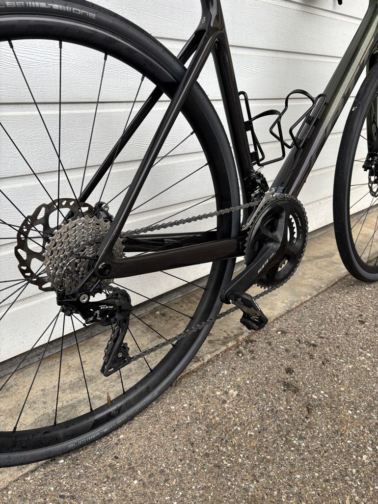 Used Scott Addict 30 2023 2023 Road & Gravel, Green — image 3 of 3
