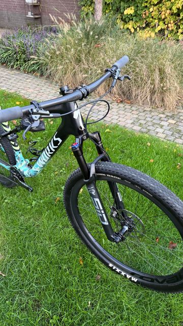 Used Specialized S-Works Epic 2022 2022 Mountainbike, Blue, 29 — image 5 of 16