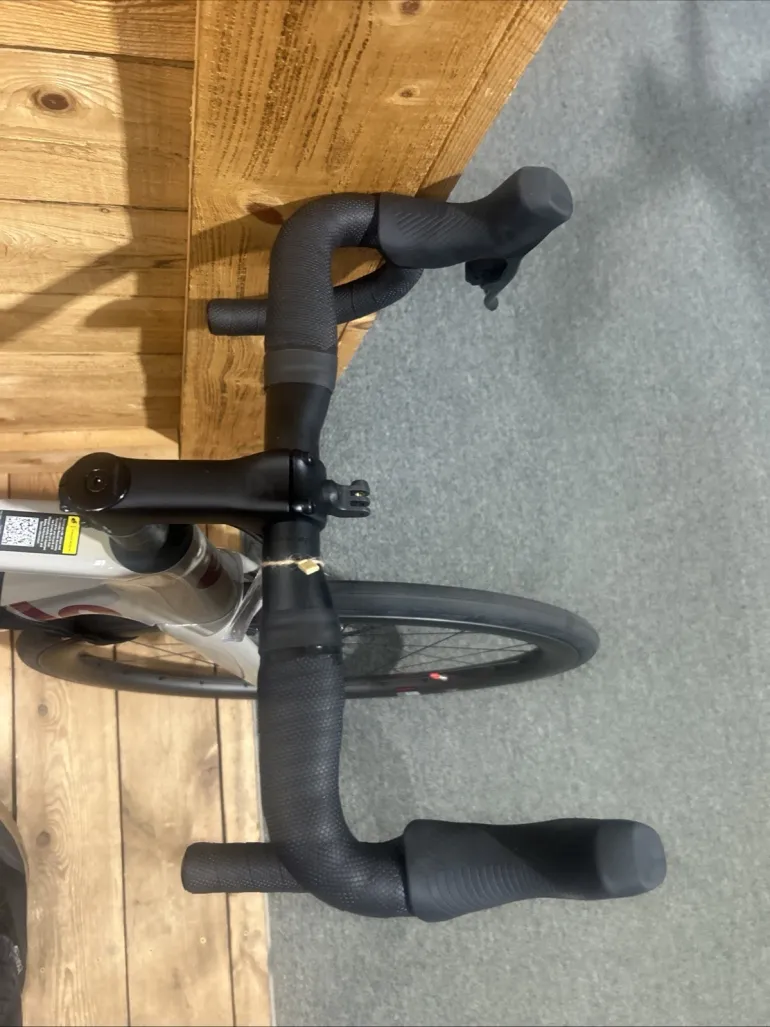 Used Cervélo Force AXS 2025 Road & Gravel, Light Gray — image 5 of 7