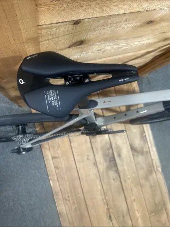Used Cervélo Force AXS 2025 Road & Gravel, Light Gray — image 6 of 7