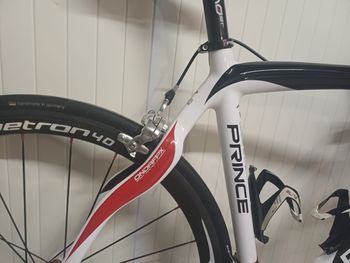 Used Pinarello PRINCE 2009 Road & Gravel, Red — image 6 of 8