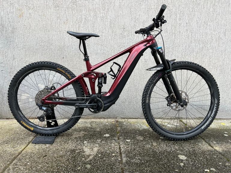 Used Giant Reign E+ 2 2024 2024 Mountainbike — image 1 of 6