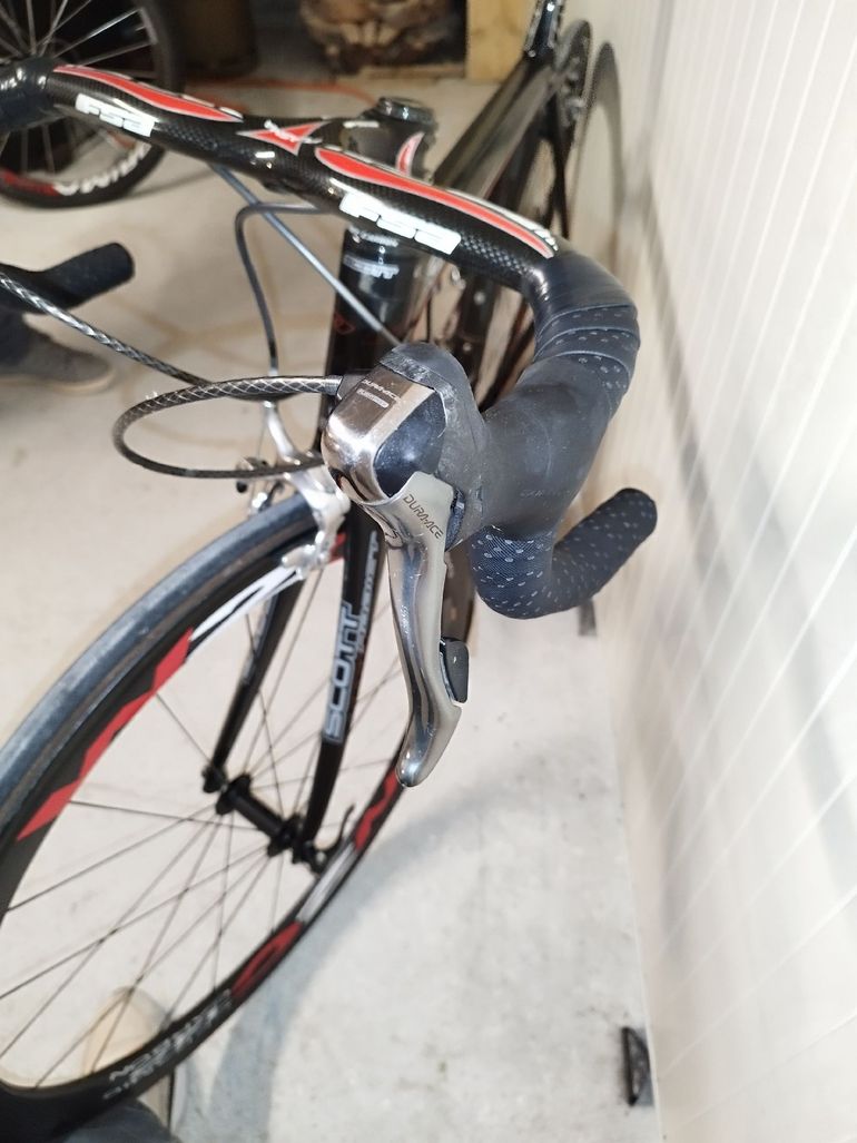 Used Scott Addict 2009 Road & Gravel, Black — image 7 of 9
