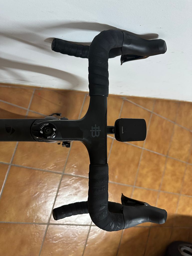 Used Factor O2 VAM 2020 Road & Gravel, Black — image 6 of 6