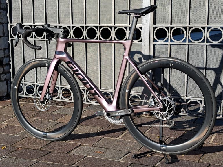 Used Giant Propel Advanced 1 2023 2023 Road & Gravel, Purple — image 5 of 22