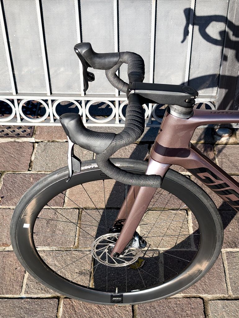 Used Giant Propel Advanced 1 2023 2023 Road & Gravel, Purple — image 11 of 22