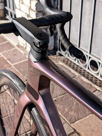 Used Giant Propel Advanced 1 2023 2023 Road & Gravel, Purple — image 16 of 22