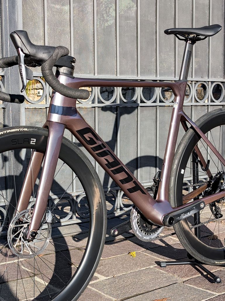 Used Giant Propel Advanced 1 2023 2023 Road & Gravel, Purple — image 9 of 22