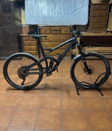 Used Cannondale Jekyll Carbon 2 2017 2017 Mountainbike, Black, 27.5 (650B) — image 3 of 4