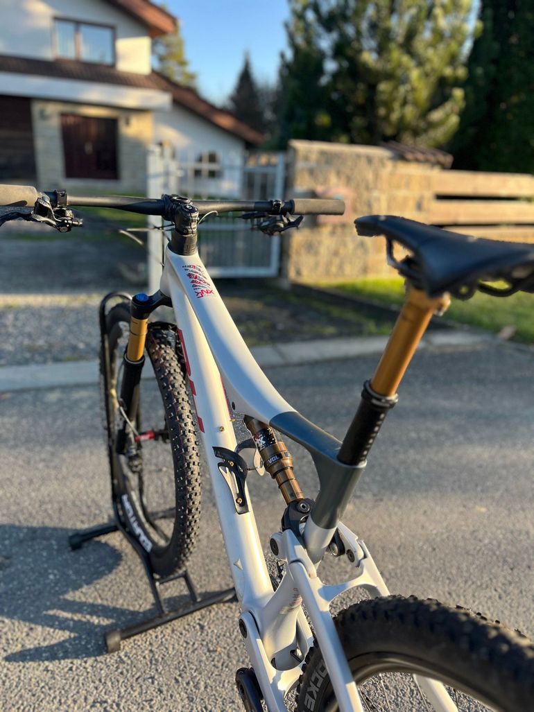 Used BH LYNX RACE 8.5 2024 2024 Mountainbike, Light Gray, 29 — image 6 of 9