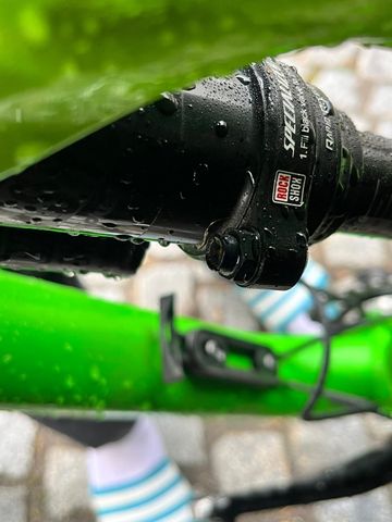 Used Specialized Enduro Comp 29/6Fattie 2017 2017 Mountainbike, Green, 29 — image 6 of 8