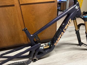 Used Santa Cruz HIGHTOWER S / Carbon C 2025 Frameset 2025 Mountainbike, Purple, 29 — image 5 of 15