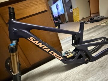 Used Santa Cruz HIGHTOWER S / Carbon C 2025 Frameset 2025 Mountainbike, Purple, 29 — image 8 of 15