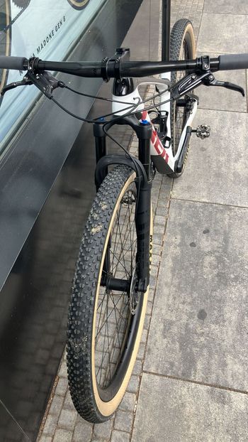 Used Trek Procaliber 9.8 2021 2021 Mountainbike, White, 29 — image 4 of 4