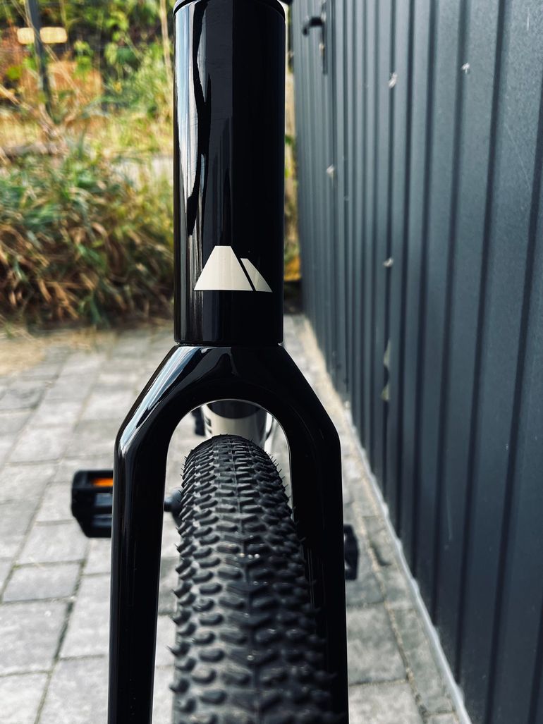 Used Canyon Grail CF SL 7 2024 2024 Road & Gravel, Black — image 6 of 16