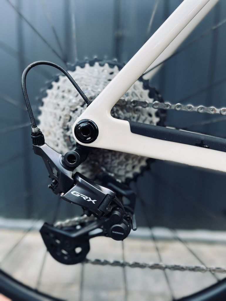 Used Canyon Grail CF SL 7 2024 2024 Road & Gravel, Black — image 3 of 16