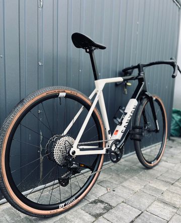 Used Canyon Grail CF SL 7 2024 2024 Road & Gravel, Black — image 12 of 16