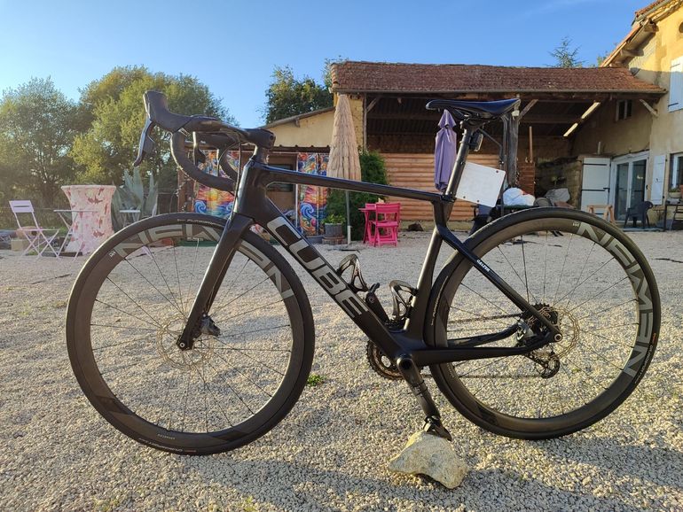Used CUBE AGREE C:62 SLT 2021 2021 Road & Gravel, Black — image 2 of 3