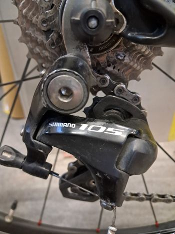Used Bianchi Intrepida 105 2018 2018 Road & Gravel, Black — image 2 of 4