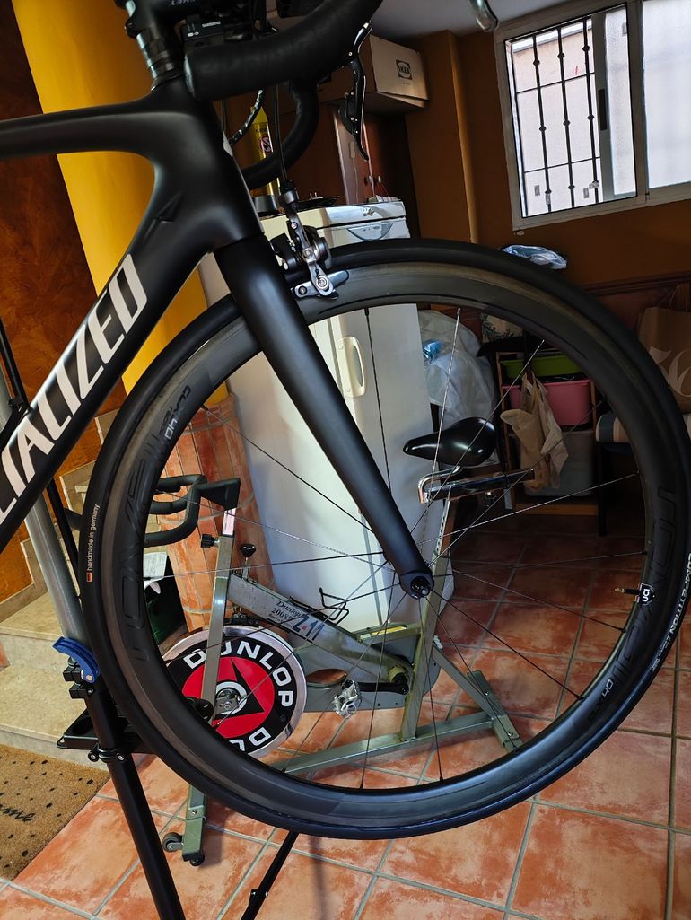 Used Specialized Tarmac Shimano Ultegra Di2 2016 Road & Gravel, Black — image 7 of 29