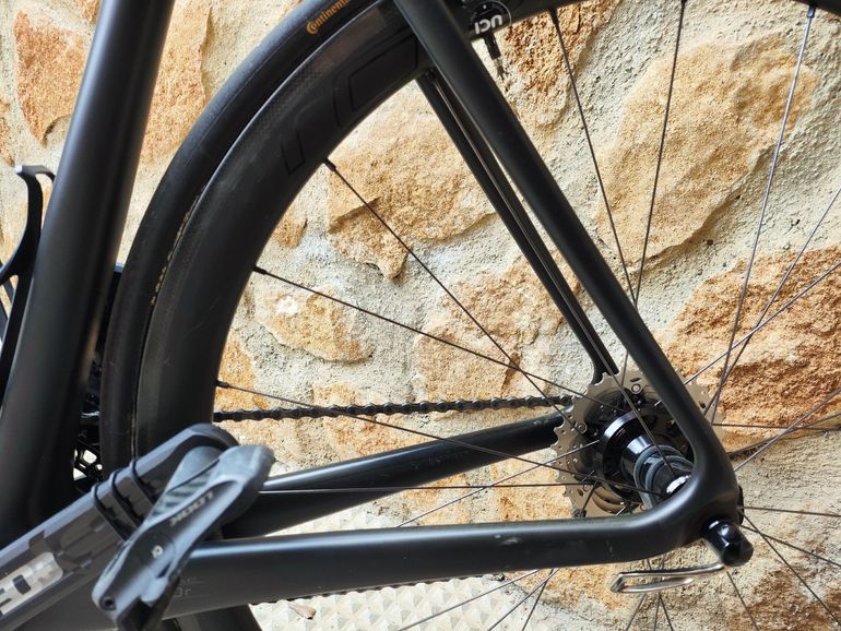 Used Specialized Tarmac Shimano Ultegra Di2 2016 Road & Gravel, Black — image 15 of 29