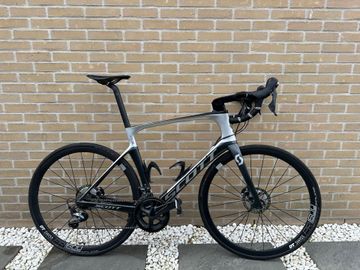 Used Scott Foil 20 2020 2020 Road & Gravel, Light Gray — image 1 of 4