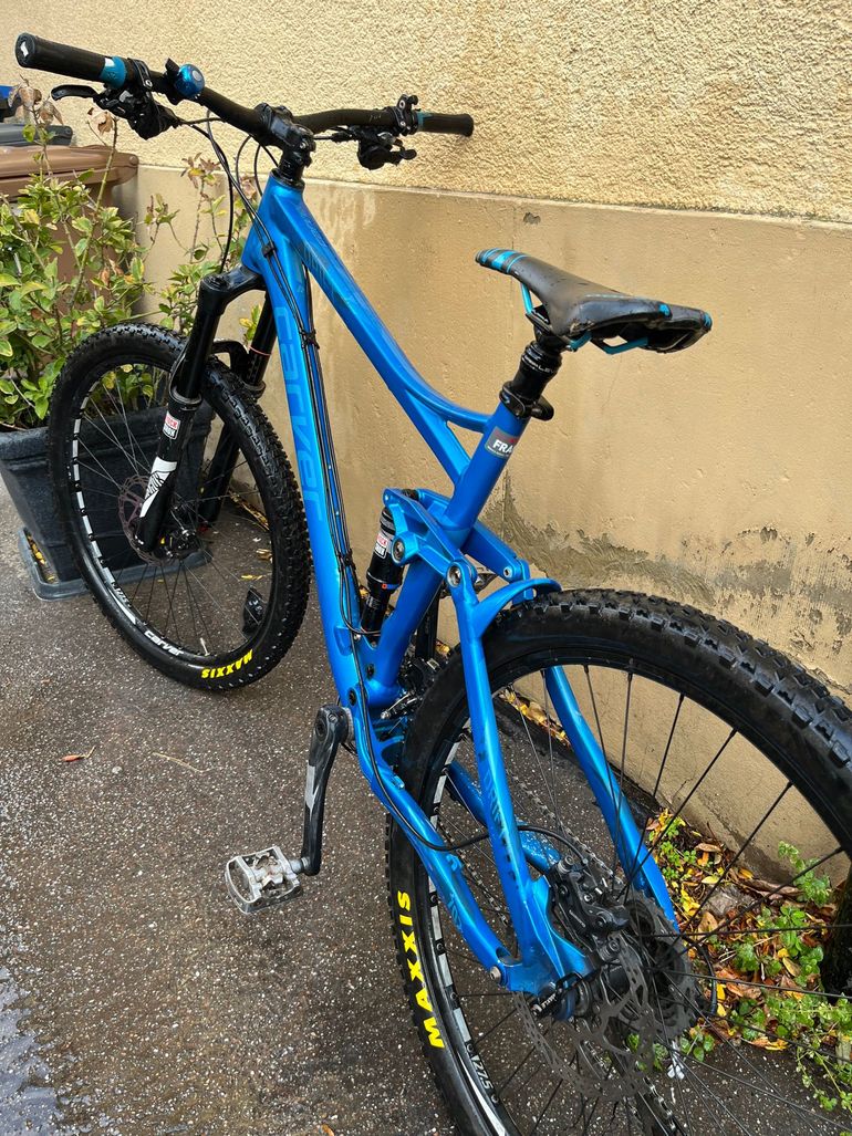 Used Carver B 2015 Mountainbike, Blue — image 4 of 10