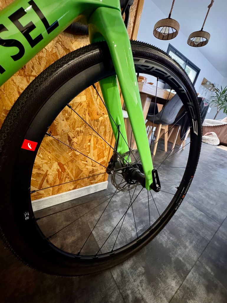 Used Van rysel NCR CF Allroad 2025 Road & Gravel, Green — image 19 of 33