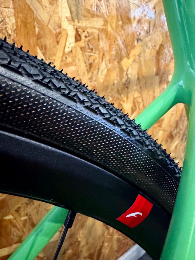 Used Van rysel NCR CF Allroad 2025 Road & Gravel, Green — image 5 of 33