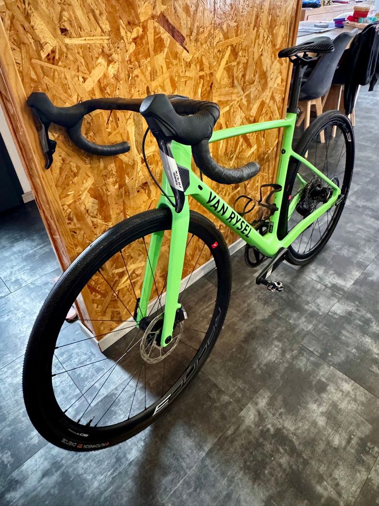 Used Van rysel NCR CF Allroad 2025 Road & Gravel, Green — image 24 of 33