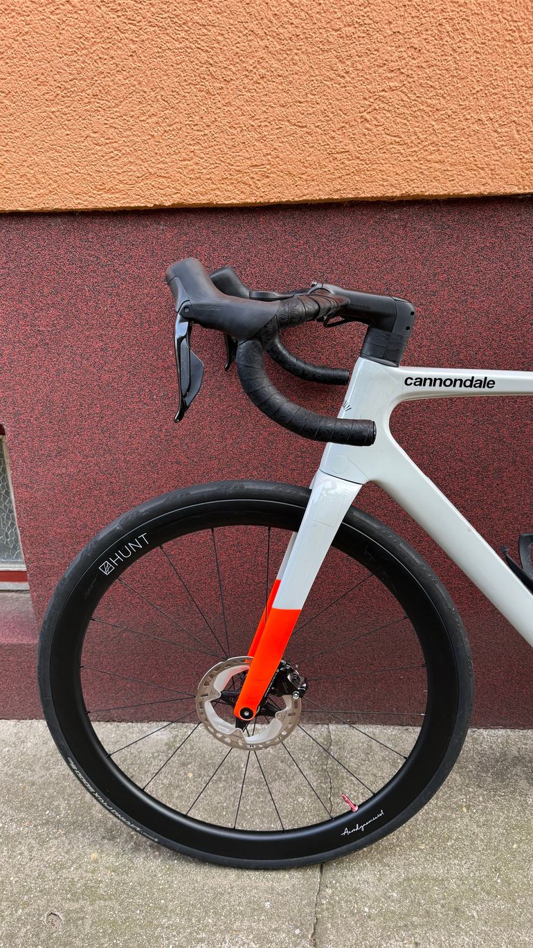 Used Cannondale SuperSix EVO 3 2024 2024 Road & Gravel, White — image 9 of 11