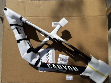 Used Canyon Lux CF 2025 Frameset 2025 Mountainbike, Black — image 2 of 5