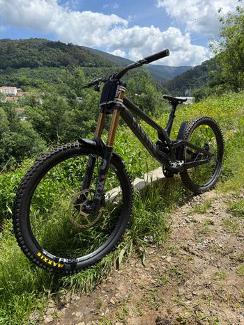 Used Canyon Sender CFR Mullet 2023 2023 Mountainbike, Black, 29, 27.5 — image 2 of 5