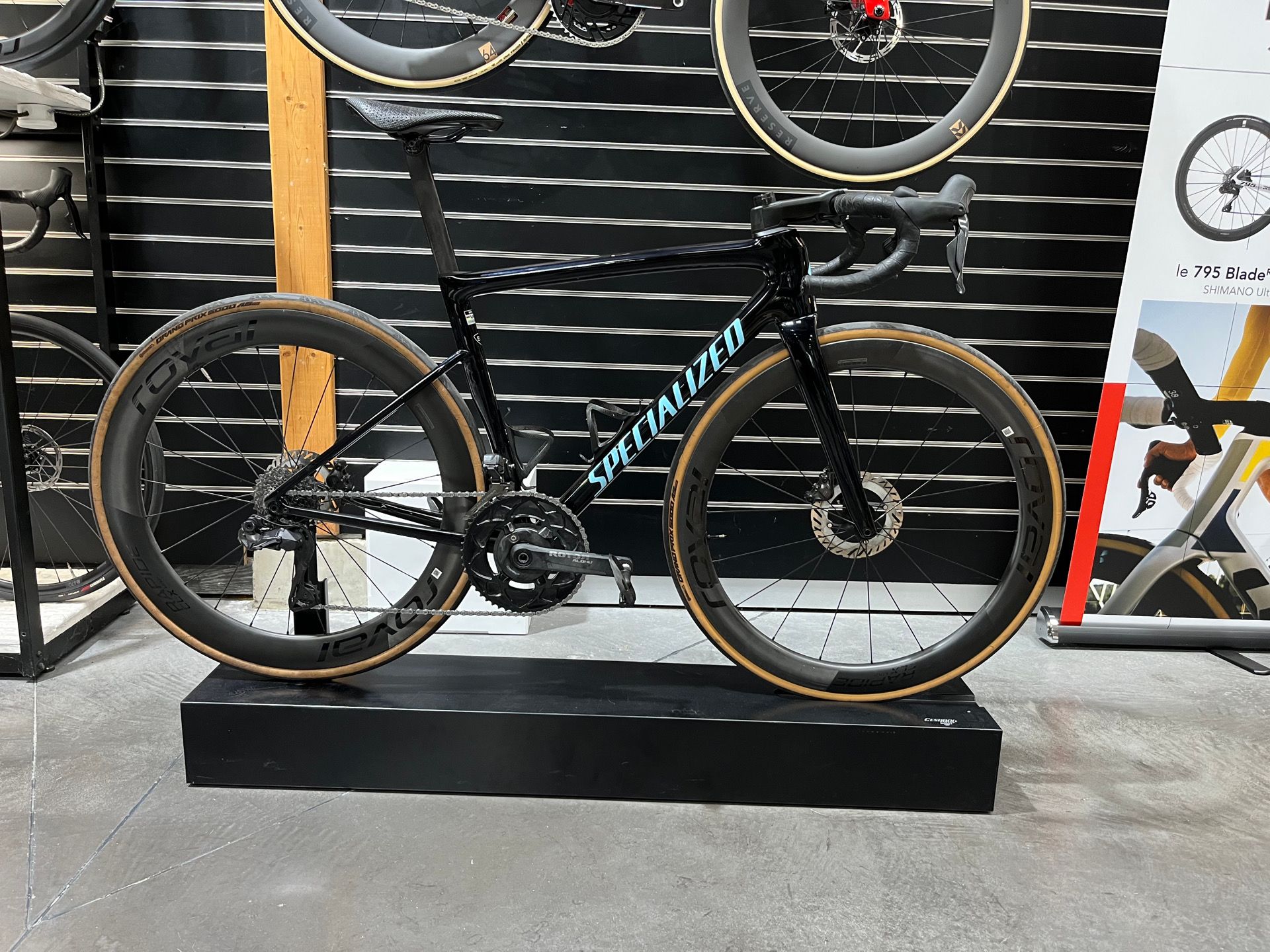 Specialized Tarmac Sl8 Ultegra Roval Clx 2025